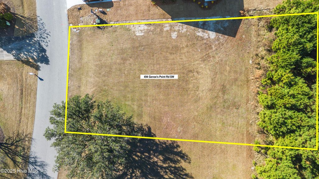 494 Genoes Point Road SW, Supply, NC 28462