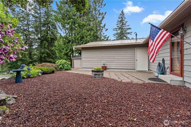 21114 Church Lake Drive E, Bonney Lake, WA 98391