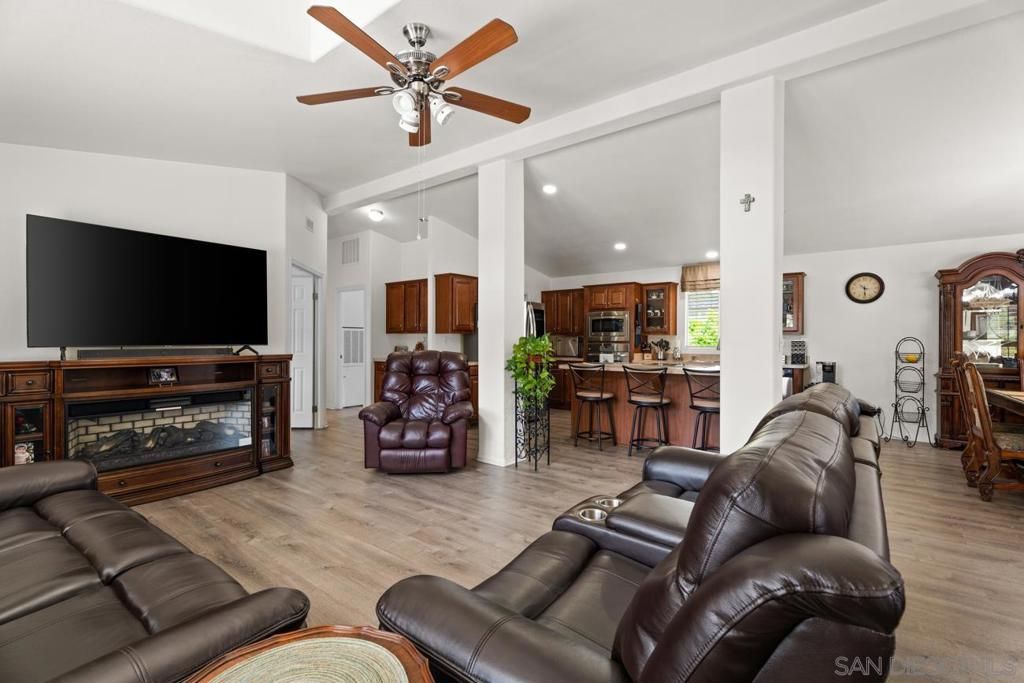 Image 14 of property listing at 8975 Lawrence Welk Drive 54, Escondido, CA 92026