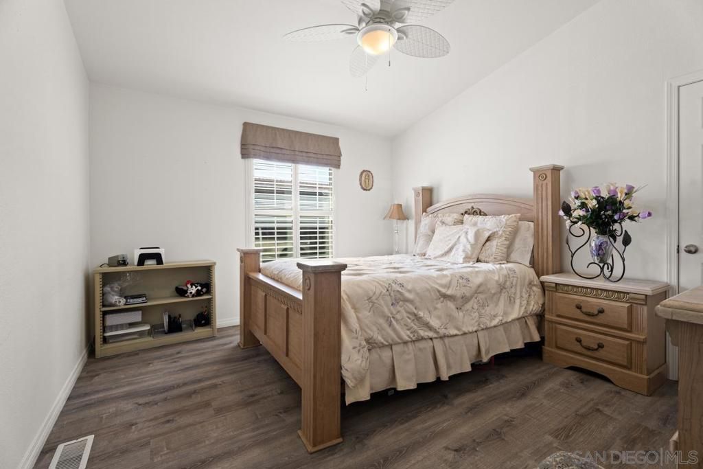 Image 19 of property listing at 8975 Lawrence Welk Drive 54, Escondido, CA 92026