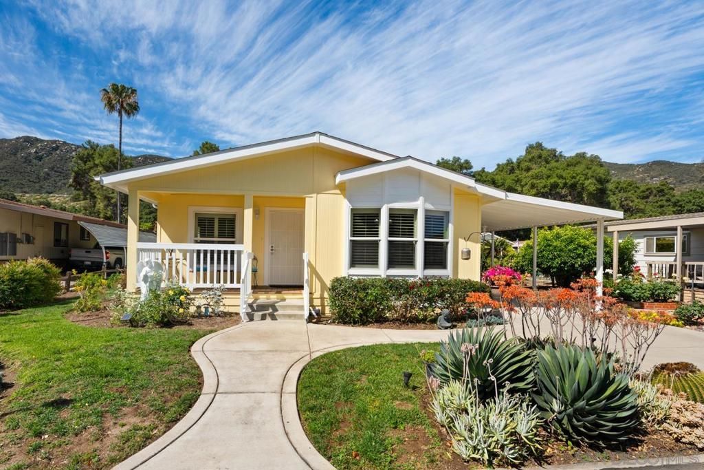 Image 2 of property listing at 8975 Lawrence Welk Drive 54, Escondido, CA 92026