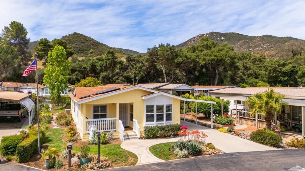 Image 3 of property listing at 8975 Lawrence Welk Drive 54, Escondido, CA 92026