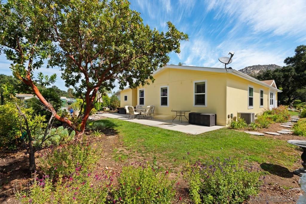 Image 30 of property listing at 8975 Lawrence Welk Drive 54, Escondido, CA 92026