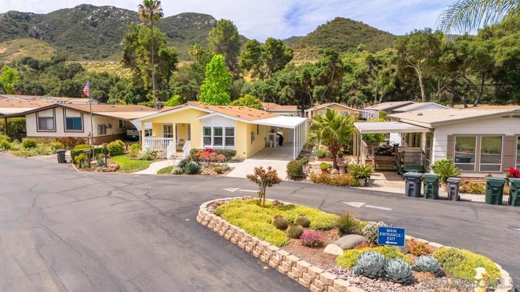 Image 4 of property listing at 8975 Lawrence Welk Drive 54, Escondido, CA 92026