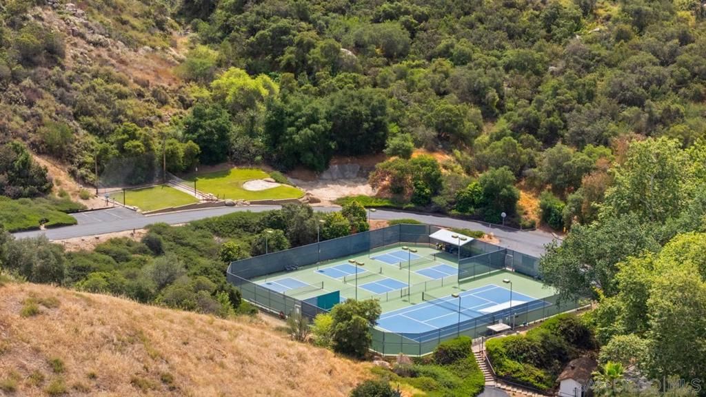 Image 47 of property listing at 8975 Lawrence Welk Drive 54, Escondido, CA 92026