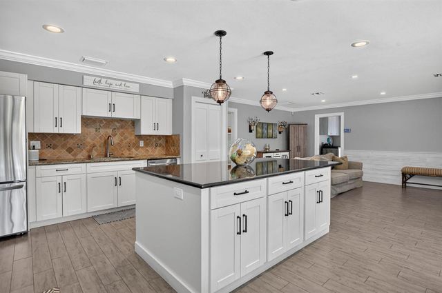 631 SW 17th Street, Boca Raton, FL 33486