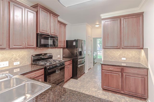 12017 Cherisse DR, Austin, TX 78739