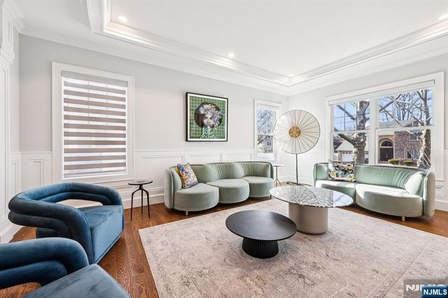 298 Buttonwood Drive, Paramus, NJ 07652