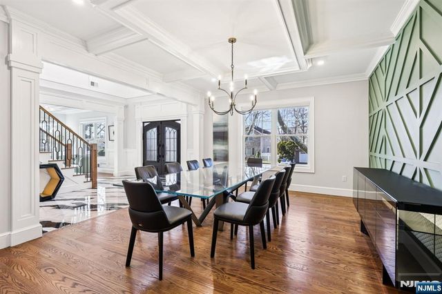 298 Buttonwood Drive, Paramus, NJ 07652