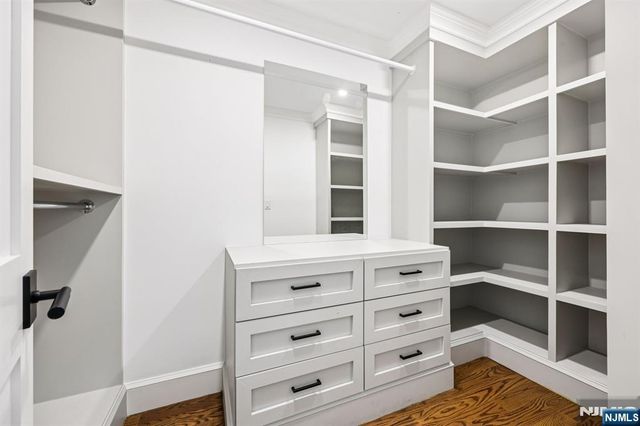 298 Buttonwood Drive, Paramus, NJ 07652