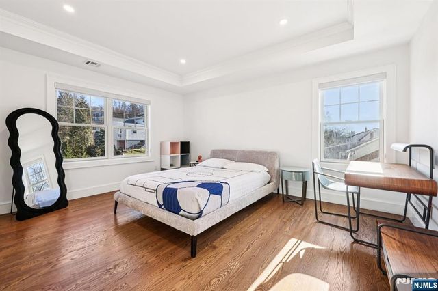 298 Buttonwood Drive, Paramus, NJ 07652