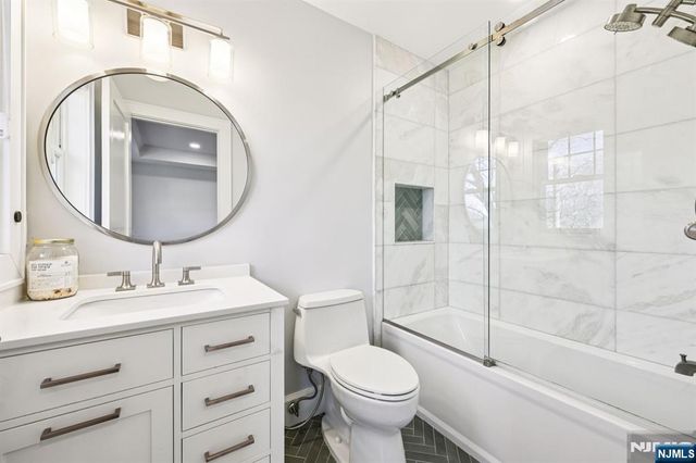 298 Buttonwood Drive, Paramus, NJ 07652