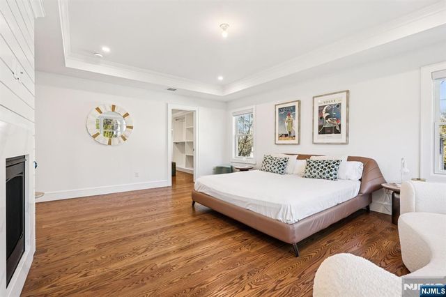 298 Buttonwood Drive, Paramus, NJ 07652