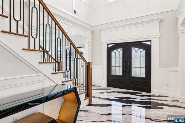 298 Buttonwood Drive, Paramus, NJ 07652