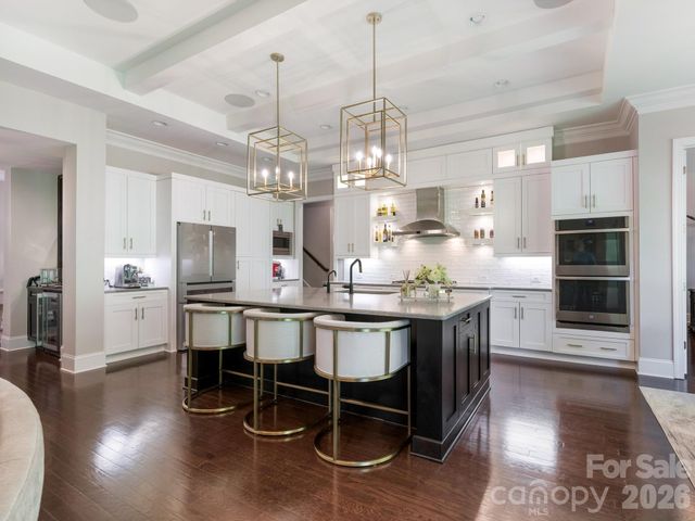 1115 Shelton Oaks Court, Charlotte, NC 28105