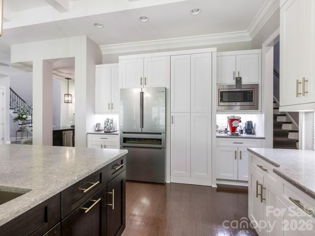 1115 Shelton Oaks Court, Charlotte, NC 28105