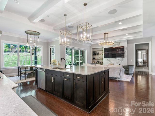 1115 Shelton Oaks Court, Charlotte, NC 28105