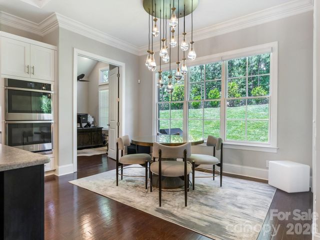 1115 Shelton Oaks Court, Charlotte, NC 28105