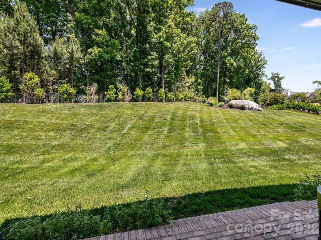 1115 Shelton Oaks Court, Charlotte, NC 28105