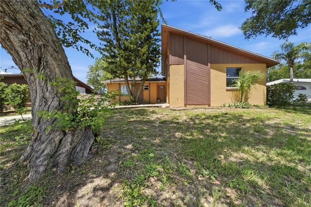 906 CARLTON ROAD, Tarpon Springs, FL 34689