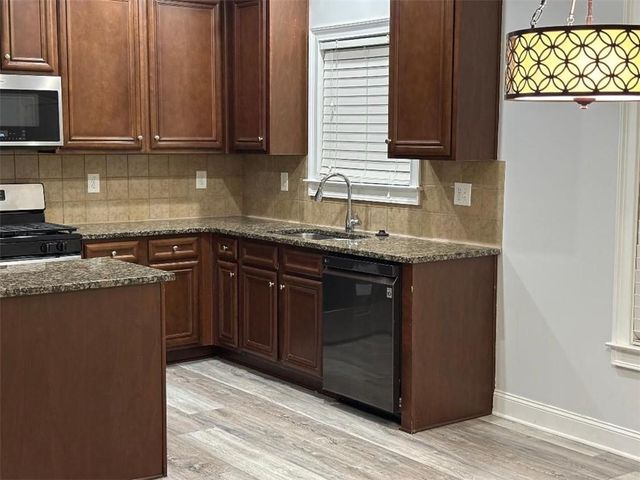 3419 Redwood Forest Lane, Powder Springs, GA 30127