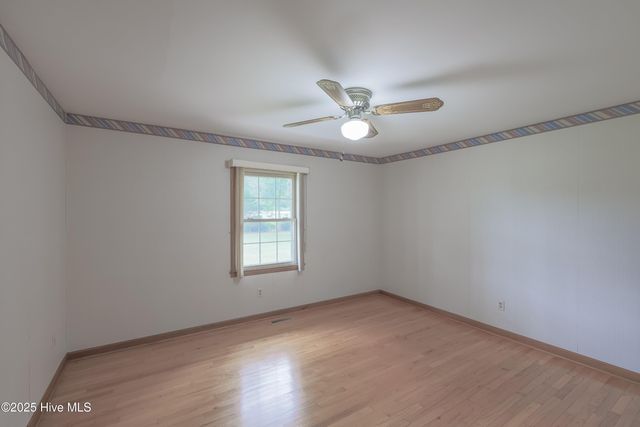 329 C R Edwards Road, Beulaville, NC 28518