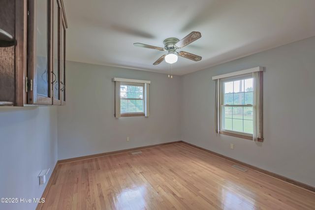 329 C R Edwards Road, Beulaville, NC 28518