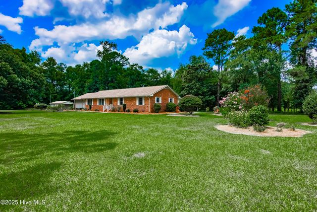 329 C R Edwards Road, Beulaville, NC 28518