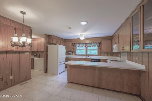 329 C R Edwards Road, Beulaville, NC 28518