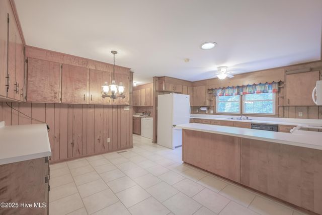 329 C R Edwards Road, Beulaville, NC 28518