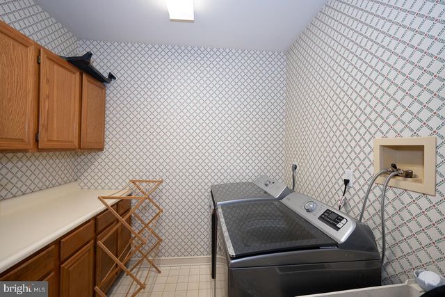 769 S WARREN AVE, Malvern, PA 19355