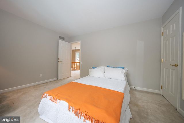 769 S WARREN AVE, Malvern, PA 19355