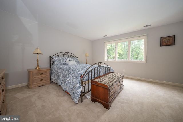769 S WARREN AVE, Malvern, PA 19355