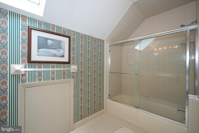 769 S WARREN AVE, Malvern, PA 19355