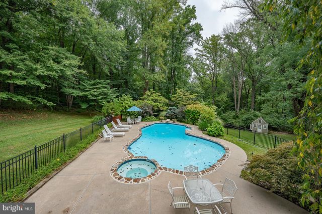 769 S WARREN AVE, Malvern, PA 19355