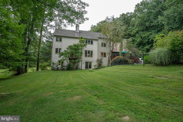 769 S WARREN AVE, Malvern, PA 19355