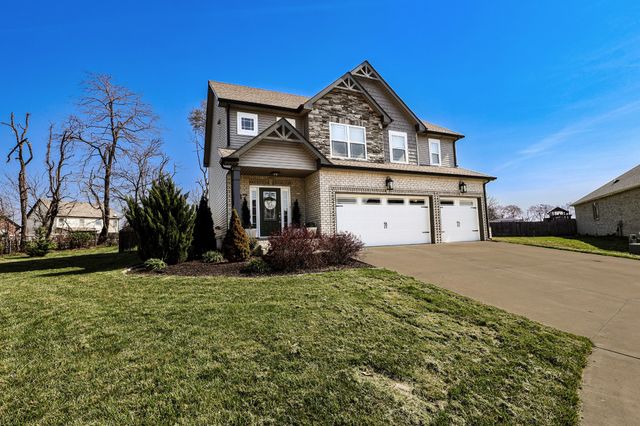 137 Trillium Ct, Clarksville, TN 37043