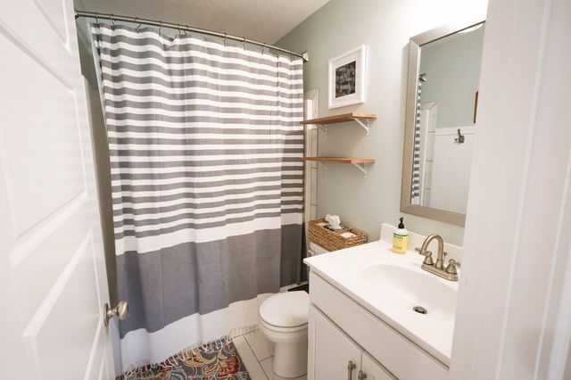 137 Trillium Ct, Clarksville, TN 37043