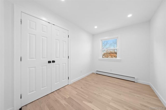 61 Lincoln Avenue, Deer Park, NY 11729