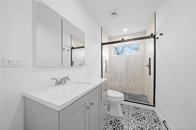 61 Lincoln Avenue, Deer Park, NY 11729