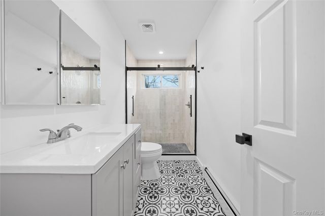 61 Lincoln Avenue, Deer Park, NY 11729