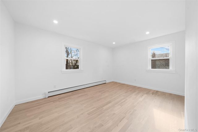 61 Lincoln Avenue, Deer Park, NY 11729