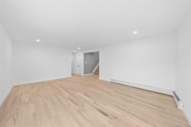 61 Lincoln Avenue, Deer Park, NY 11729