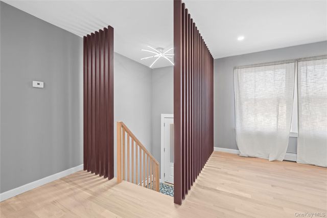 61 Lincoln Avenue, Deer Park, NY 11729