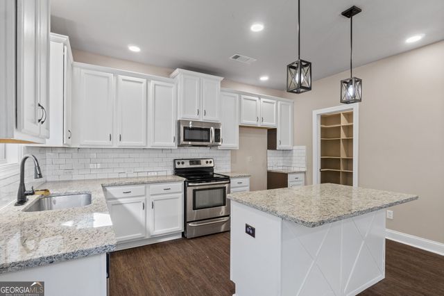 475 Louise Way, Locust Grove, GA 30248