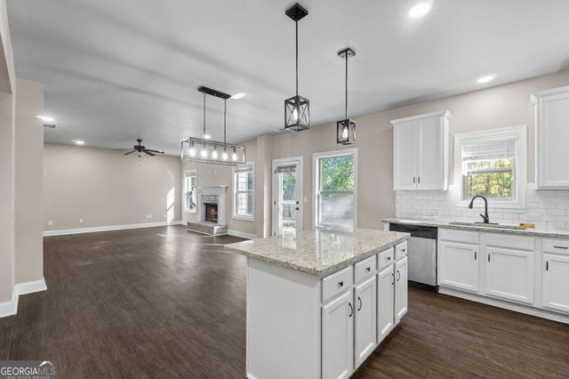 475 Louise Way, Locust Grove, GA 30248