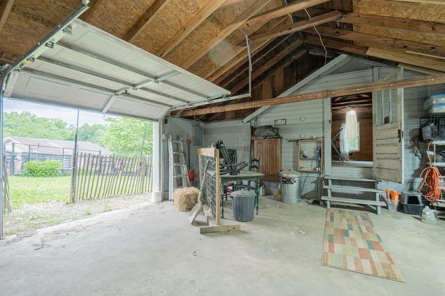 411 School Street, Rossville, GA 30741