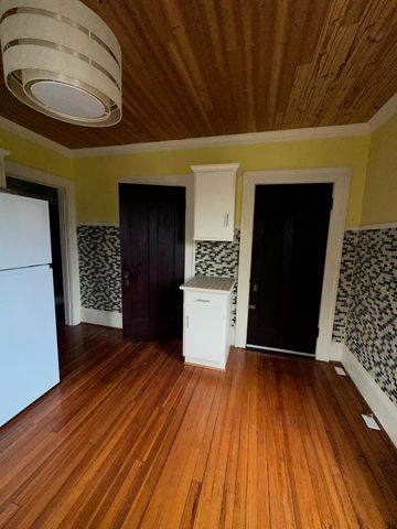 2319 Avenham AVE, Roanoke, VA 24014