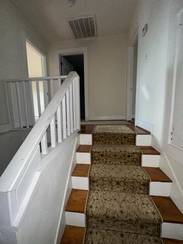 2319 Avenham AVE, Roanoke, VA 24014