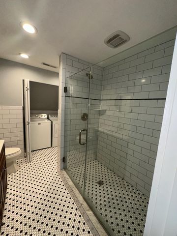 2319 Avenham AVE, Roanoke, VA 24014